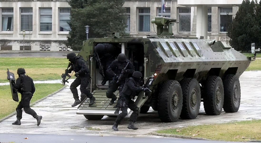 一位轉(zhuǎn)業(yè)后的特種兵，辦農(nóng)場種瓜菜，靠1個優(yōu)點，年賺200萬